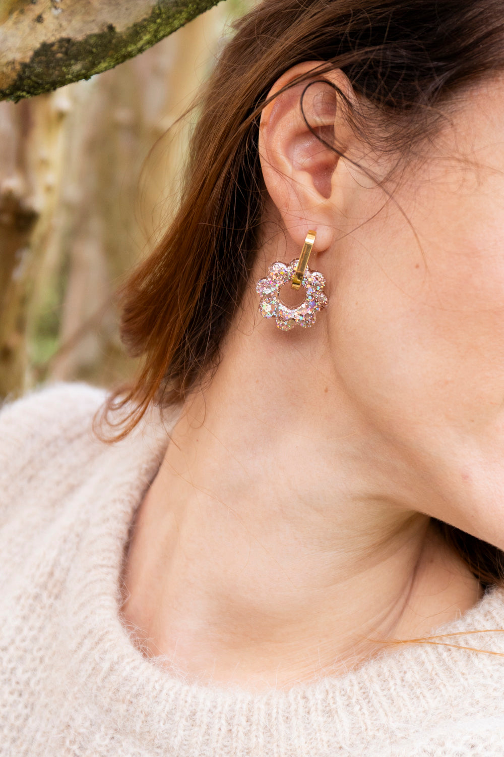 Pampilles interchangeables pailletées. Kaki, vert, doré, cuivré, bronze. Automne. Fleur. Atelier Rézane. Résine époxy. Fait main. Pays basque.