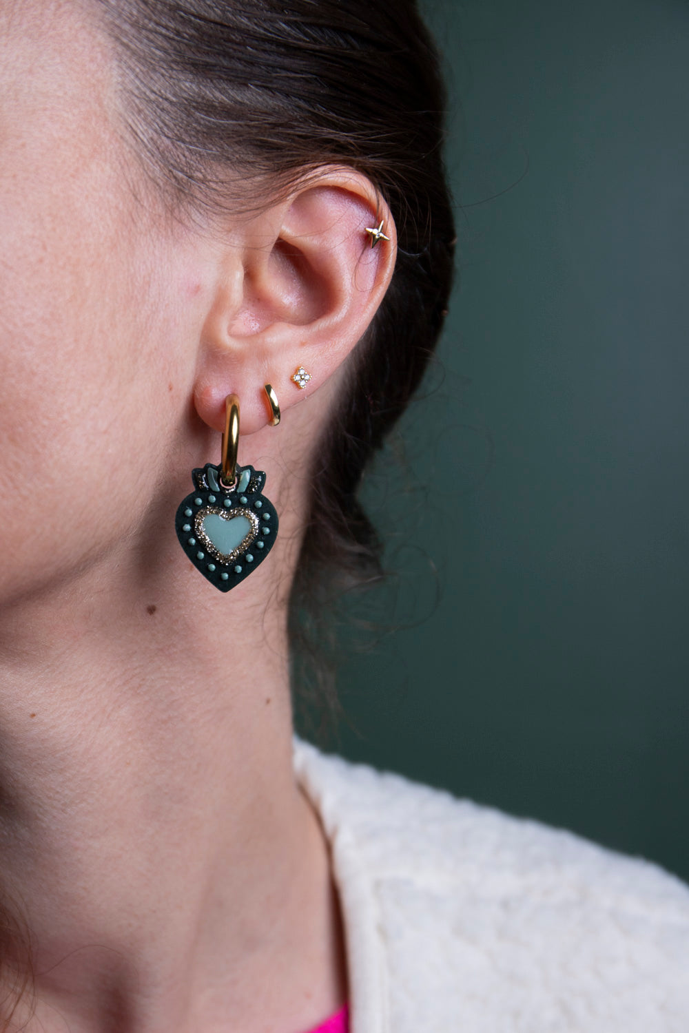Pampilles interchangeables ex voto. Fait main au pays basque. Kaki, sauge, doré. Boucles d'oreilles.