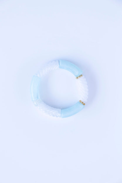 bracelet élastique à enfile. Fait à la main. Perles tubulaires. 