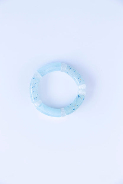 bracelet élastique à enfile. Fait à la main. Perles tubulaires. 