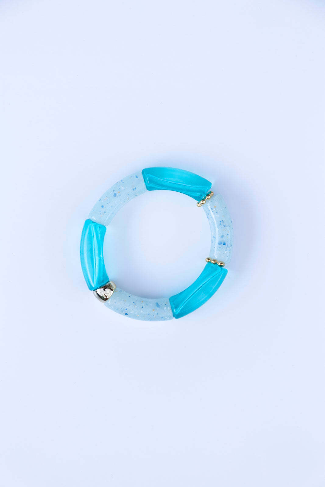 bracelet élastique à enfile. Fait à la main. Perles tubulaires. 