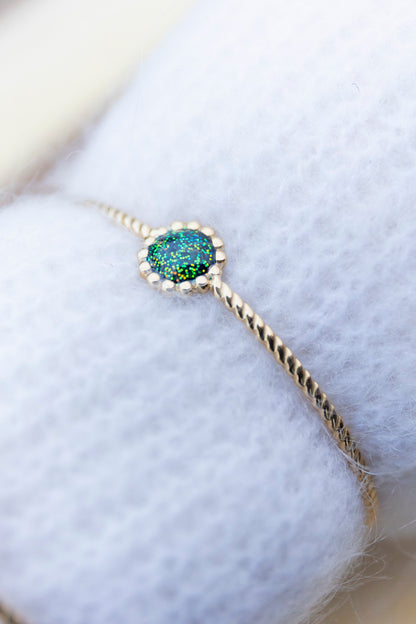 Bracelet jonc fin réglable pailleté. Kaki, vert, doré, cuivré. Automne. Cabochon. Atelier Rézane. Résine. Fait main. Pays basque.