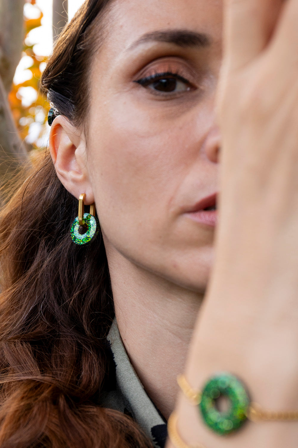 Pampilles interchangeables pailletées. Kaki, vert, doré, cuivré. Automne. Donut. Atelier Rézane. Résine époxy. Fait main. Pays basque.