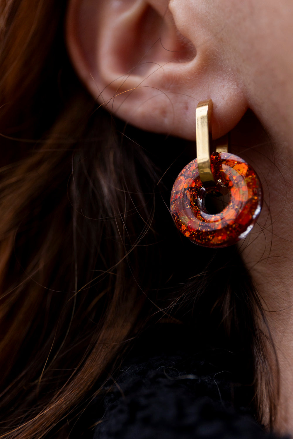 Pampilles interchangeables pailletées. Kaki, vert, doré, cuivré, bronze. Automne. Donut. Atelier Rézane. Résine époxy. Fait main. Pays basque.