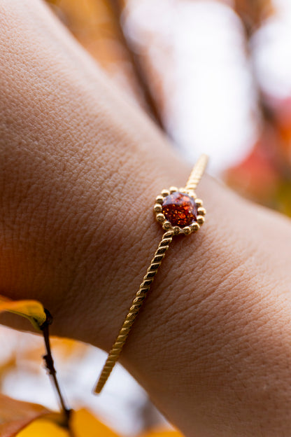 Bracelet jonc réglable pailletées. Kaki, vert, doré, cuivré, bronze. Automne. cœur. Atelier Rézane. Résine époxy. Fait main. Pays basque. Acier inoxydable.