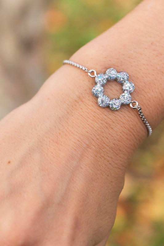 Bracelet pampille réglable pailleté. Argenté, bleu, azur, lavande. Automne. cœur. Atelier Rézane. Résine époxy. Fait main. Pays basque. Acier inoxydable