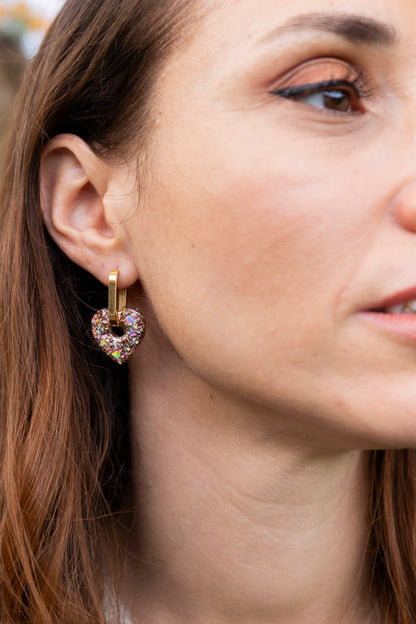 Pampilles interchangeables pailletées. Kaki, vert, doré, cuivré, bronze. Automne. Cœur. Atelier Rézane. Résine époxy. Fait main. Pays basque.