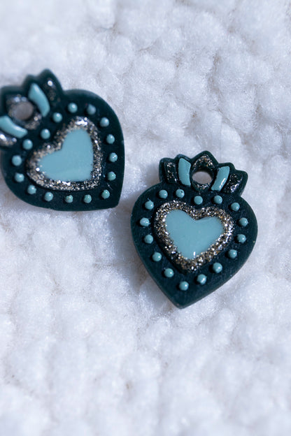 Pampilles interchangeables ex voto. Fait main au pays basque. Kaki, sauge, doré. Boucles d'oreilles. 