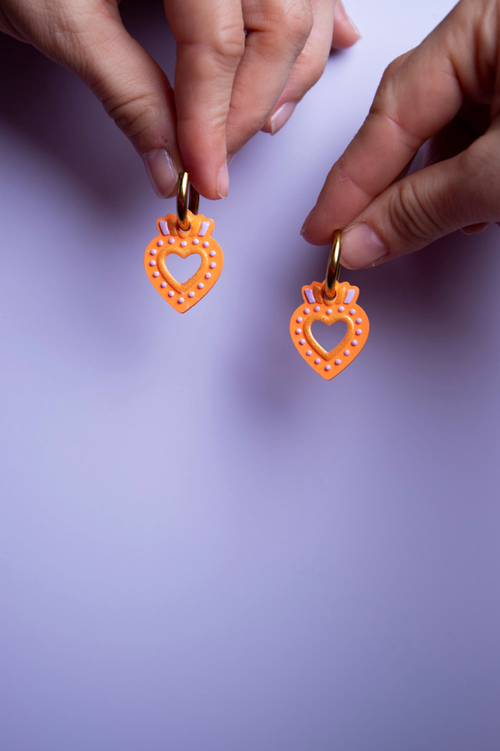 Pampilles interchangeables ex voto. Fait main au pays basque. Orange, lilas, doré. Boucles d'oreilles. 