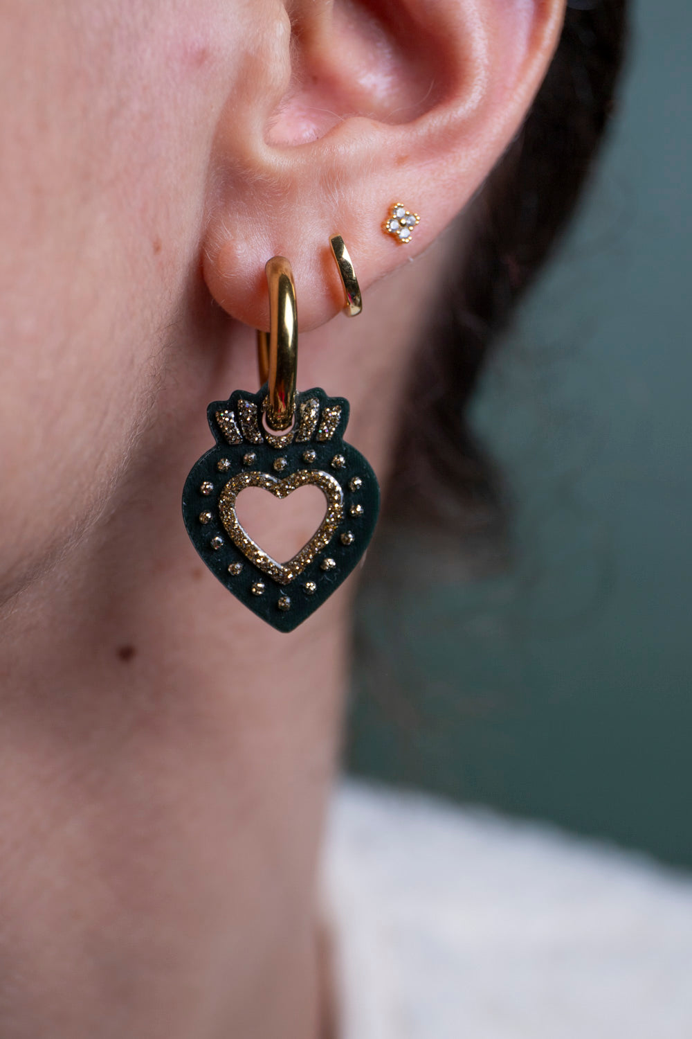 Pampilles interchangeables ex voto. Fait main au pays basque. Kaki, vert, doré. Boucles d'oreilles. 