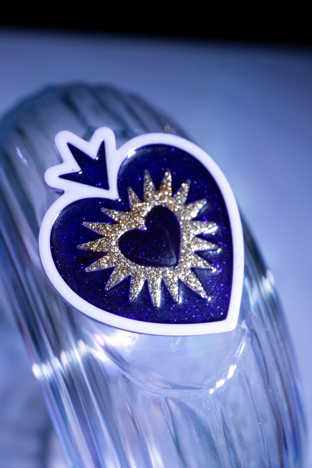 Broche EX VOTO. Violet, lilas et doré.
Fait main au pays basque.