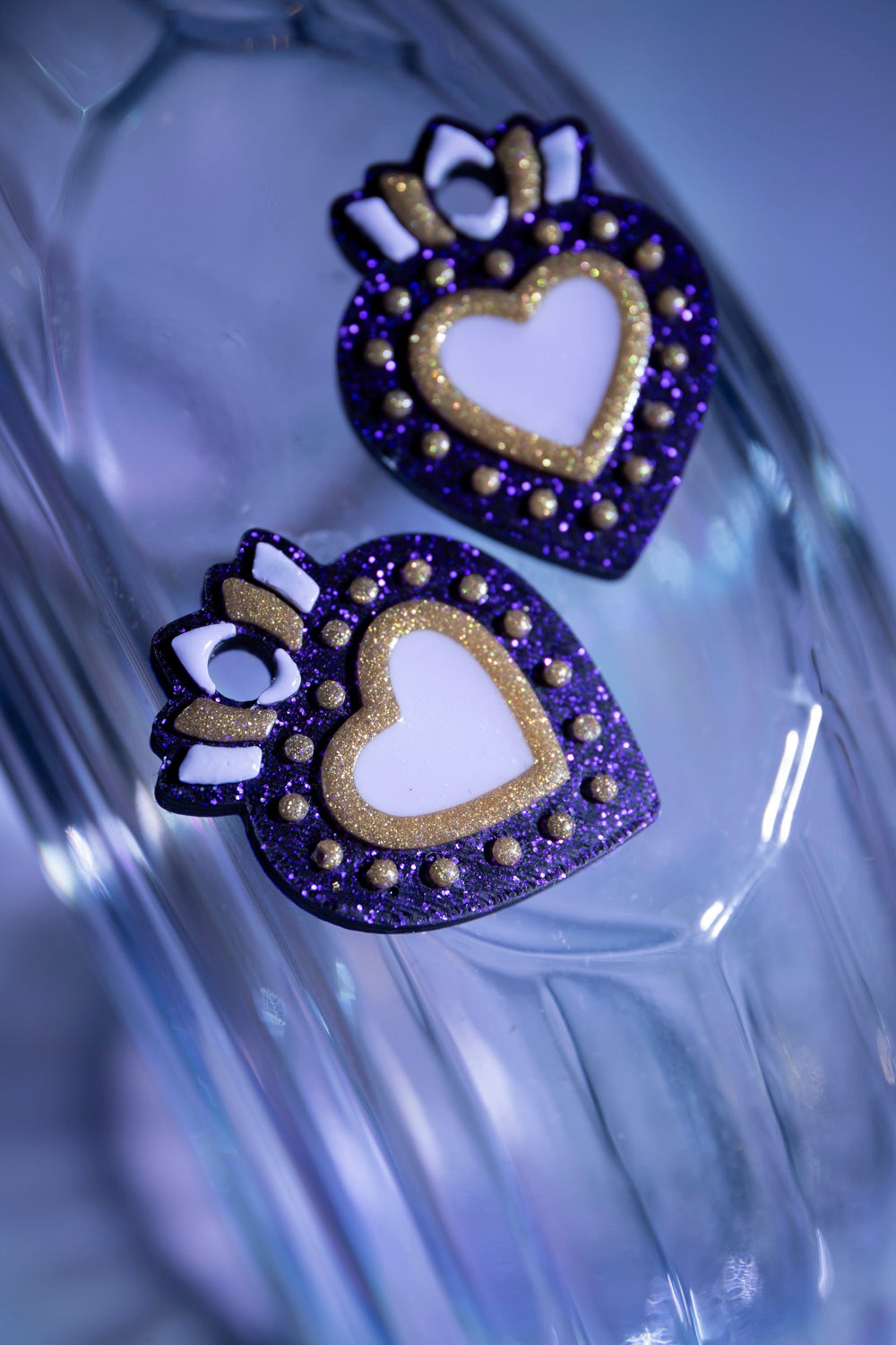 Pampilles interchangeables ex voto. Fait main au pays basque. Violer, lilas, doré. Boucles d'oreilles. 