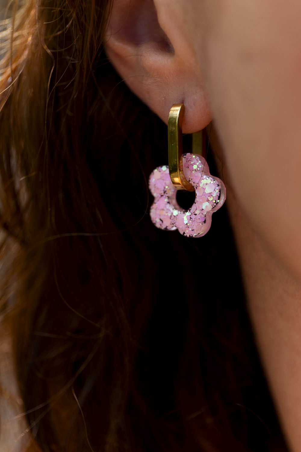 Pampilles en résine époxy interchangeables. Faites à la main. Paillettes, couleurs, originales. Rose bébé, irisé et nacré.