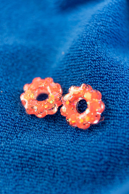 Pampilles en résine époxy interchangeables. Faites à la main. Paillettes, couleurs, originales. Corail incandescent, orange, holographique, étincelant.