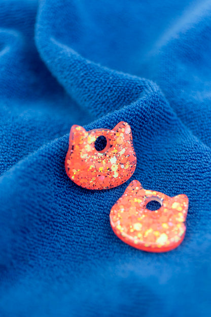 Pampilles en résine époxy interchangeables. Faites à la main. Paillettes, couleurs, originales. Corail incandescent, orange, holographique, étincelant.