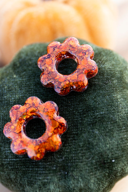 Pampilles interchangeables pailletées. Kaki, vert, doré, cuivré, bronze. Automne. Fleur. Atelier Rézane. Résine époxy. Fait main. Pays basque.