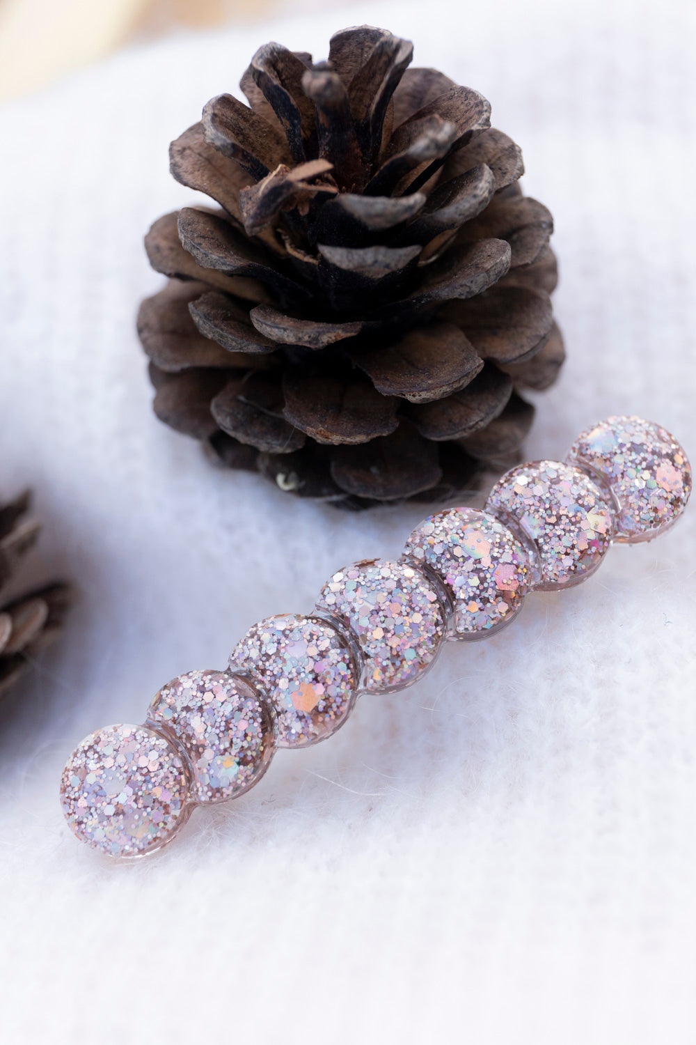 Barrette pailleté. Kaki, vert, doré, cuivré, bronze. Automne. cœur. Atelier Rézane. Résine époxy. Fait main. Pays basque. 