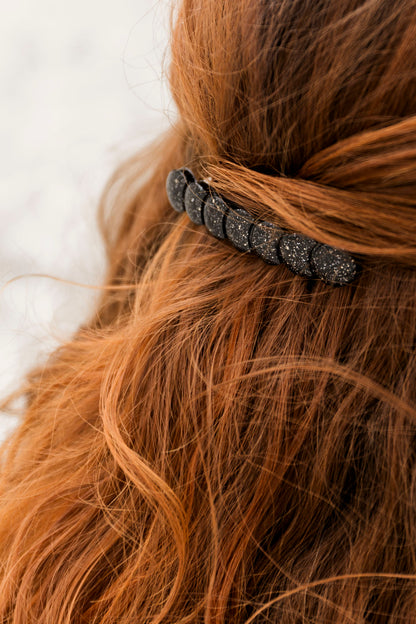 Barrette en résine époxy fabriquée à la main. 